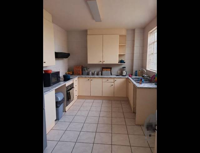 2 BEDROOM APARTMENT FOR SALE IN FLORIDA PARK